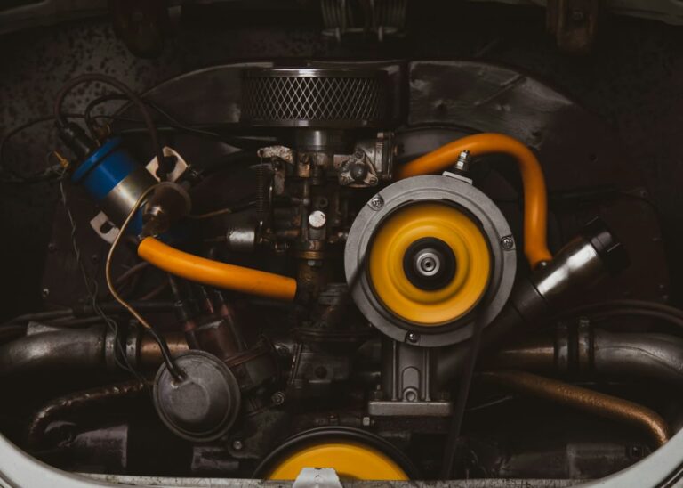 Lire la suite à propos de l’article Courroie de distribution de Peugeot 2008 1.2 PureTech : quand la changer et à quel prix ?
