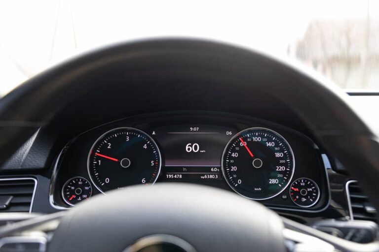Lire la suite à propos de l’article Voyant de préchauffage diesel qui clignote et perte de puissance : causes et solutions