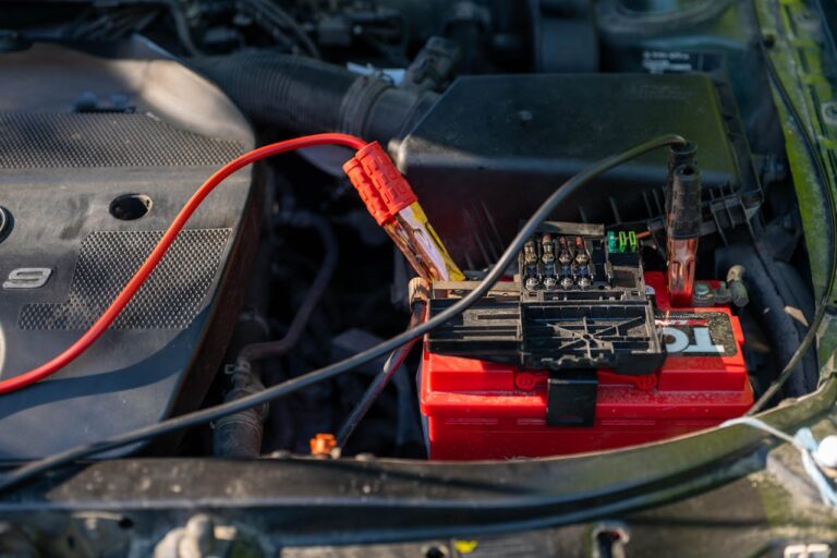 Lire la suite à propos de l’article Charge batterie ou alimentation électrique défaillante : que faire ?