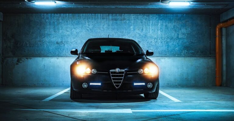 Lire la suite à propos de l’article L&rsquo;Alfa Romeo dans 6 underground : la Giulia Quadrifoglio à l&rsquo;écran