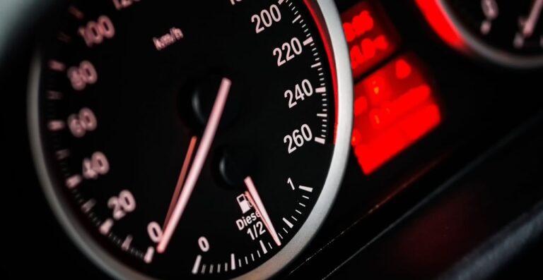 Lire la suite à propos de l’article Combien de temps peut-on rouler avec le voyant FAP allumé ?