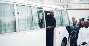 Lire la suite à propos de l’article Tarif location minibus 9 places Super U : combien ça coûte réellement ?