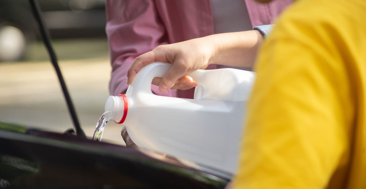 You are currently viewing Trop de liquide de refroidissement : quels risques et comment réagir ?